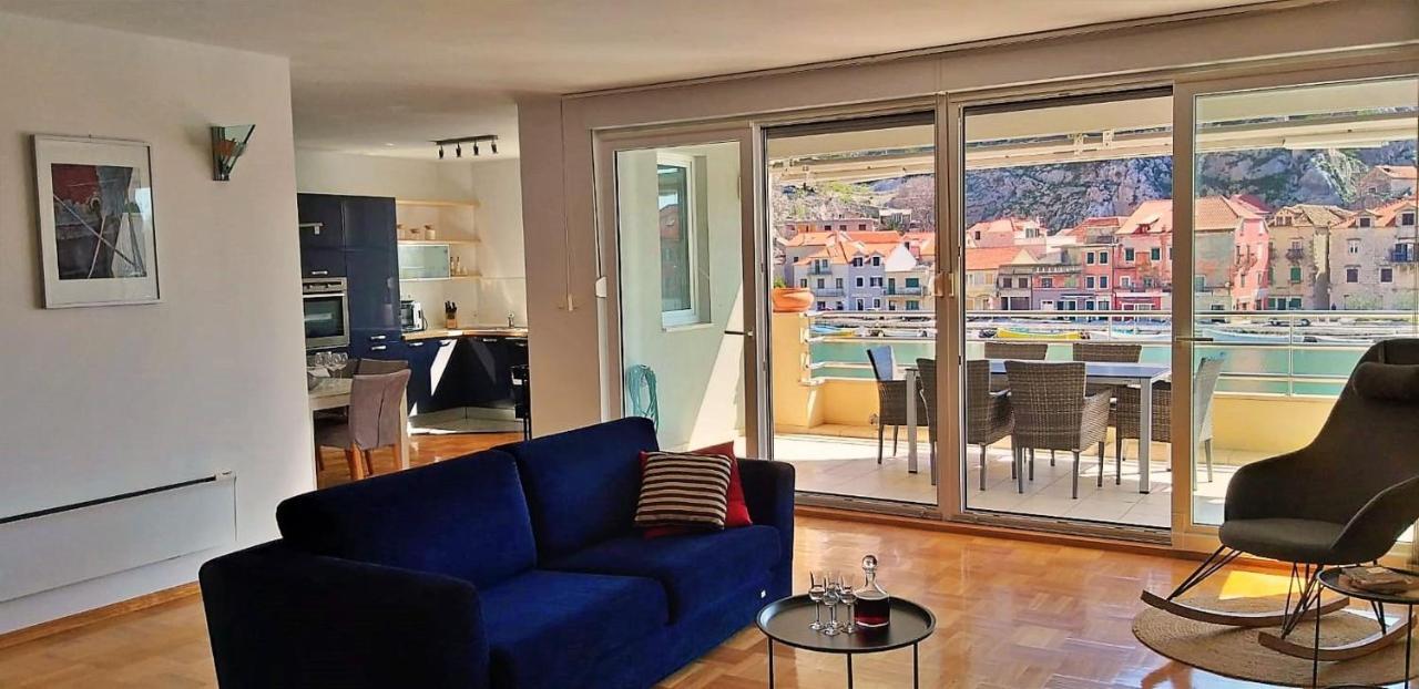 Ferienwohnung Mitra Zonata Pink Omiš Exterior foto