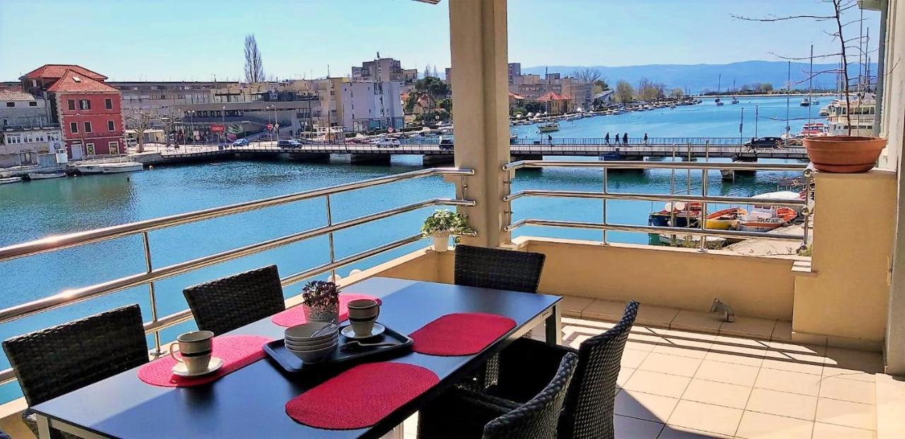 Ferienwohnung Mitra Zonata Pink Omiš Exterior foto